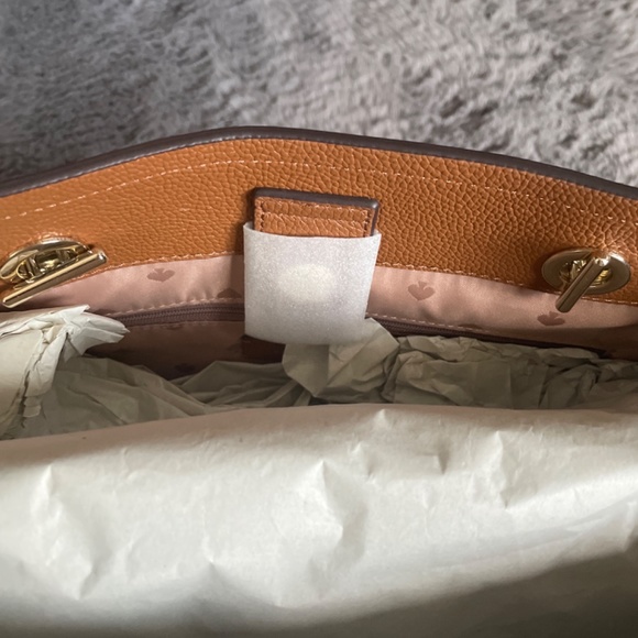 Kate Spade purse - Picture 3 of 3